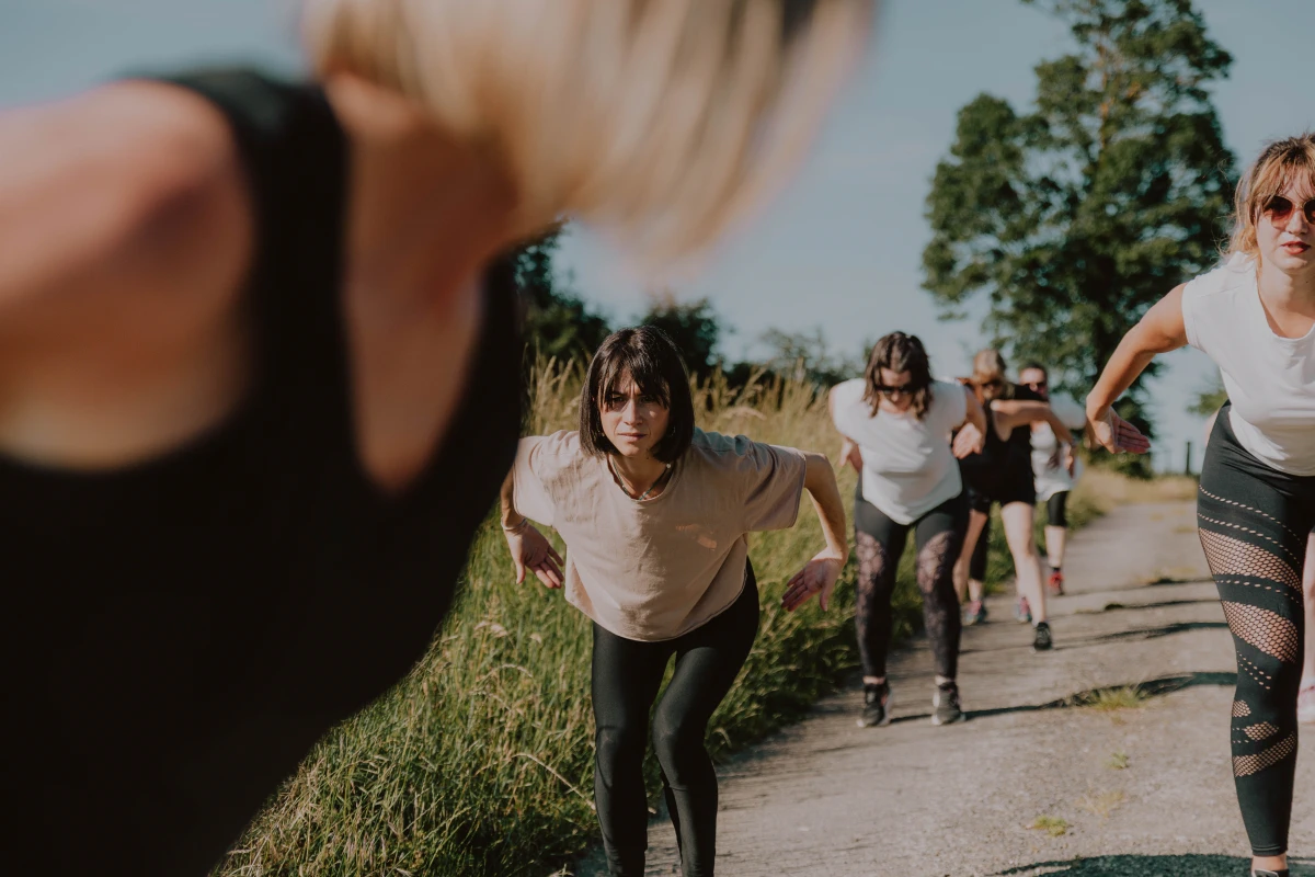 Cours de yoga en studio — reportage métier coach yoga, ANtO photographe