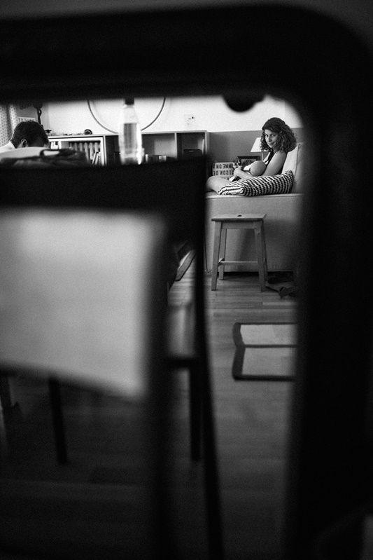 Nouveau-né et ses petites mains, détail émouvant — séance famille ANtO photographe