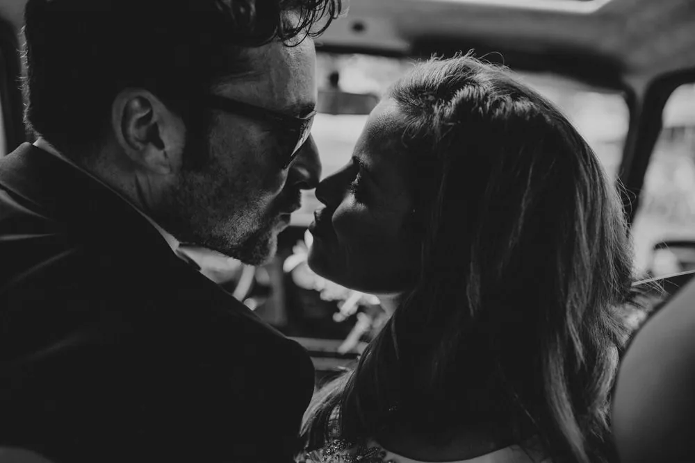 Invités dans les jardins de Bâle — mariage folk Karolina & David, Suisse 2022