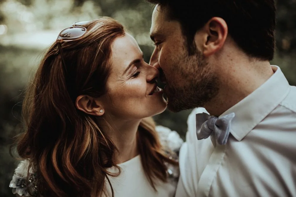 La fête commence — mariage folk dans les jardins de Bâle, Karolina & David 2022