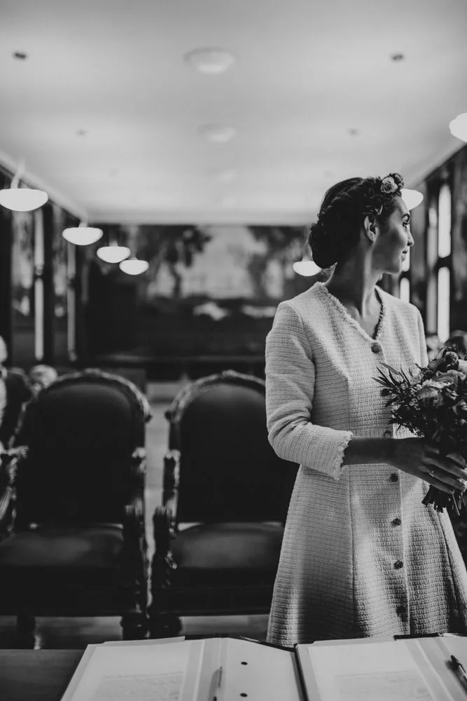 Célébration dans les rues de Lyon — reportage mariage civil