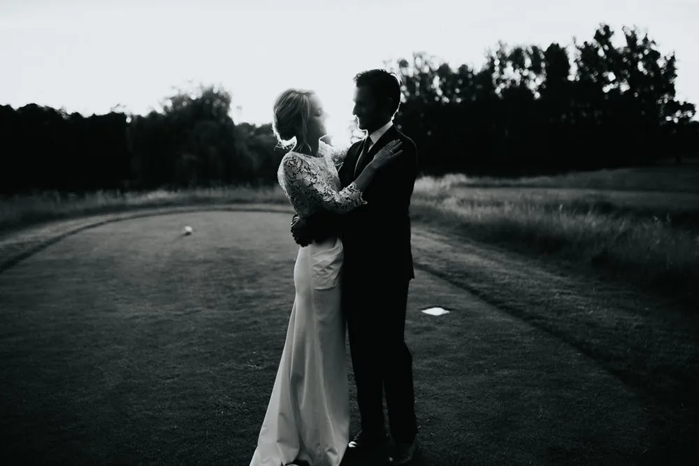 Émotion en fin de nuit lors du mariage au Golf du Gouverneur Monthieux, Ain 2022