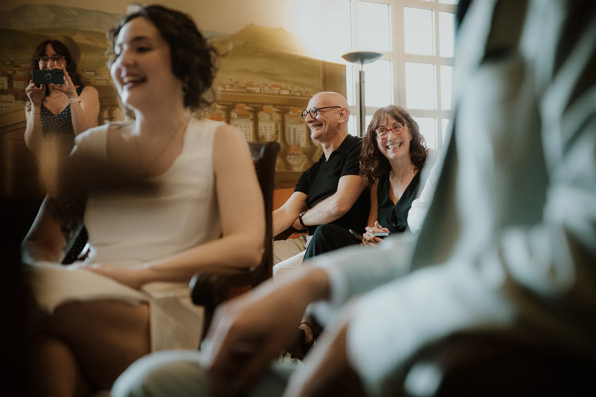 Les invités réunis pendant la cérémonie